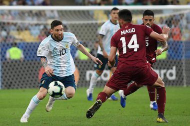 Messi bị cấm, Argentina dọa rời CONMEBOL